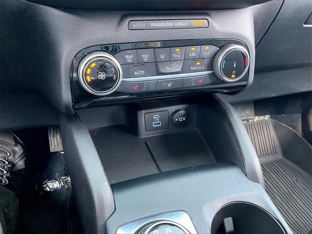 2022 Ford Escape SE photo 24