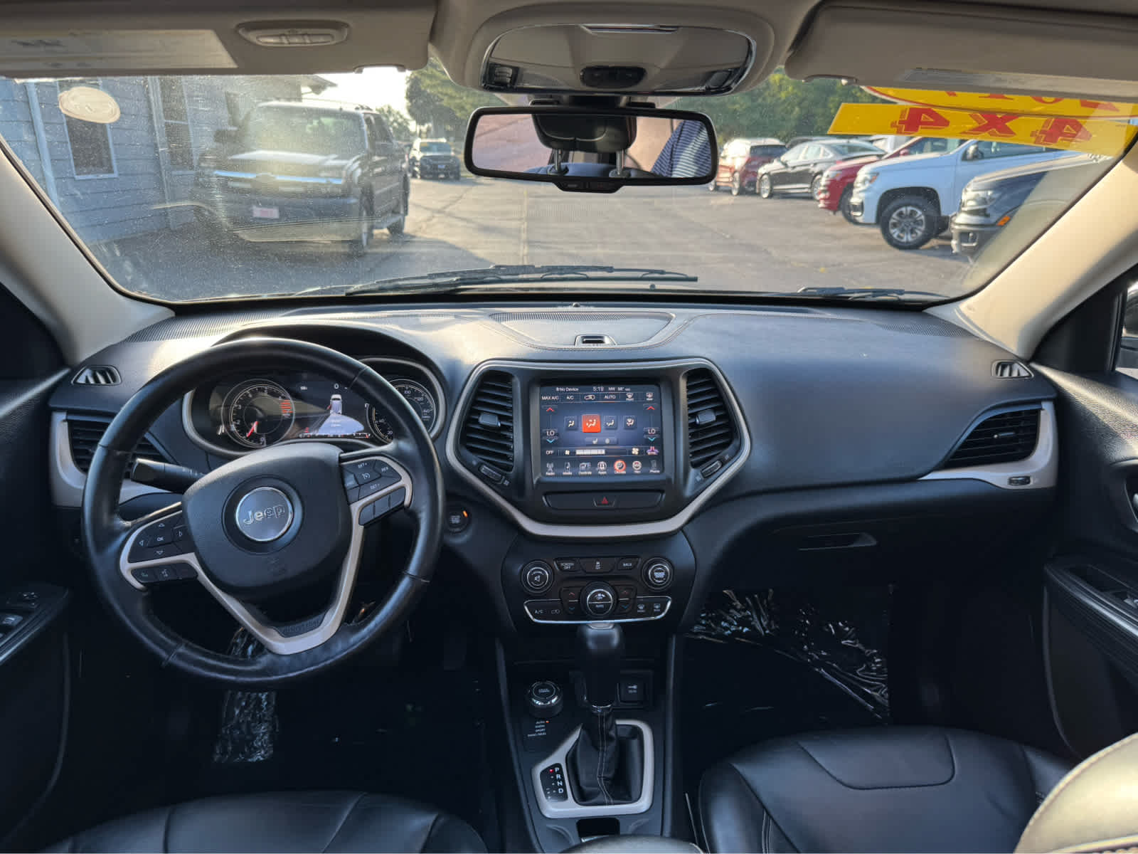 2017 Jeep Cherokee High Altitude photo 15