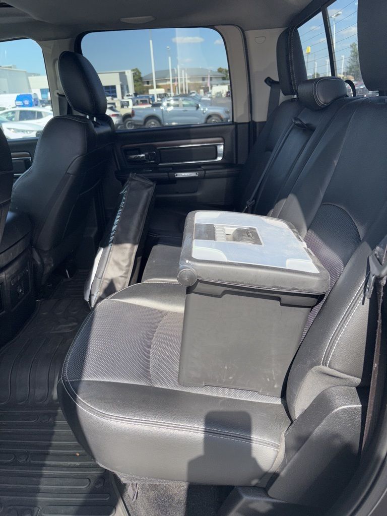 2015 Ram 1500 Laramie photo 13