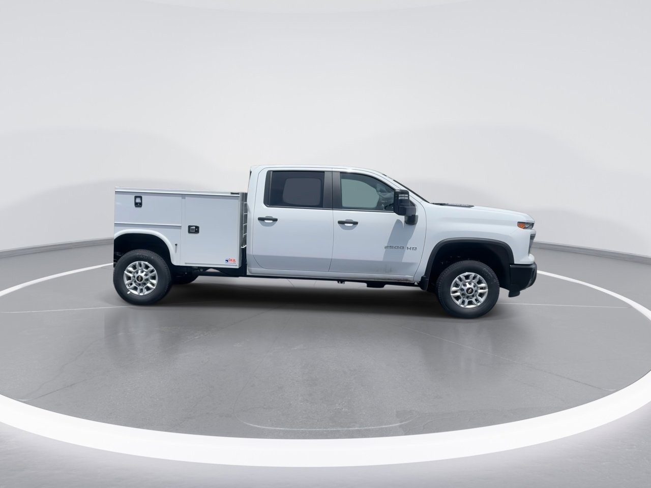 2025 Chevrolet Silverado 2500HD photo 3