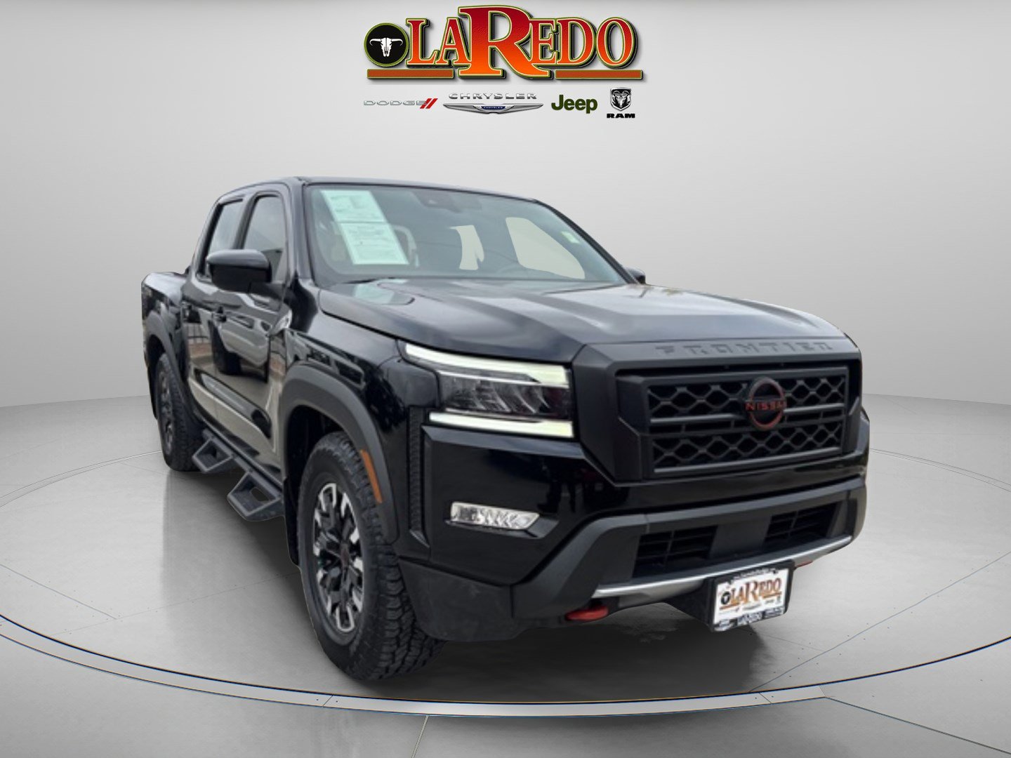 2024 Nissan Frontier PRO-X's photo