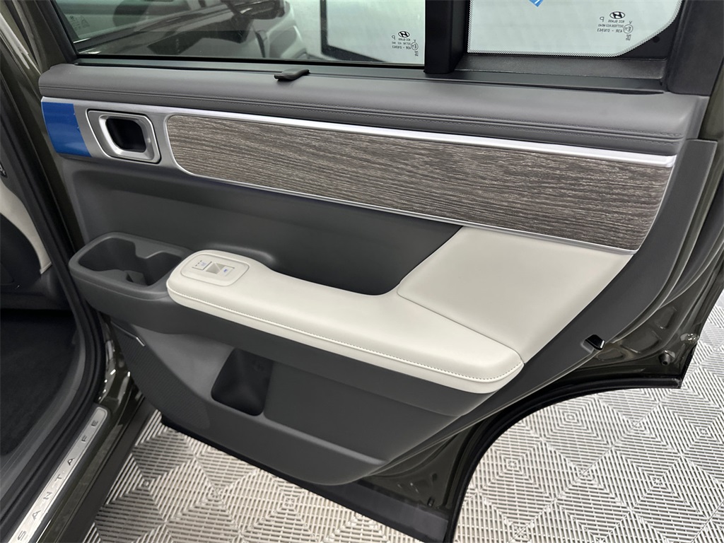 2025 Hyundai Santa Fe Calligraphy photo 16