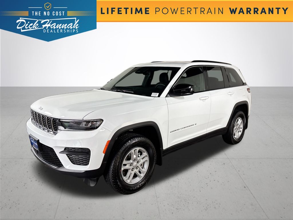 2025 Jeep Grand Cherokee Laredo's photo