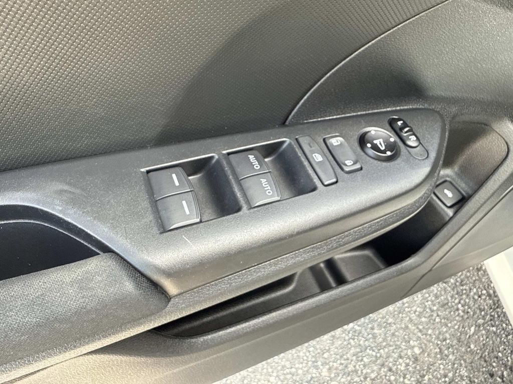 2020 Honda Civic LX photo 19