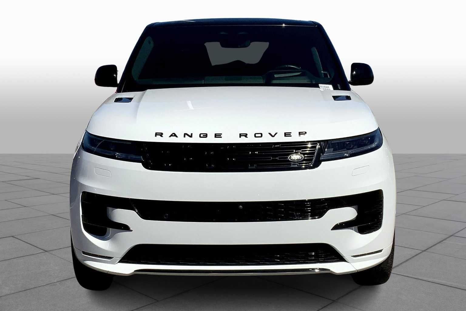 2024 Land Rover Range Rover Sport SE photo 3