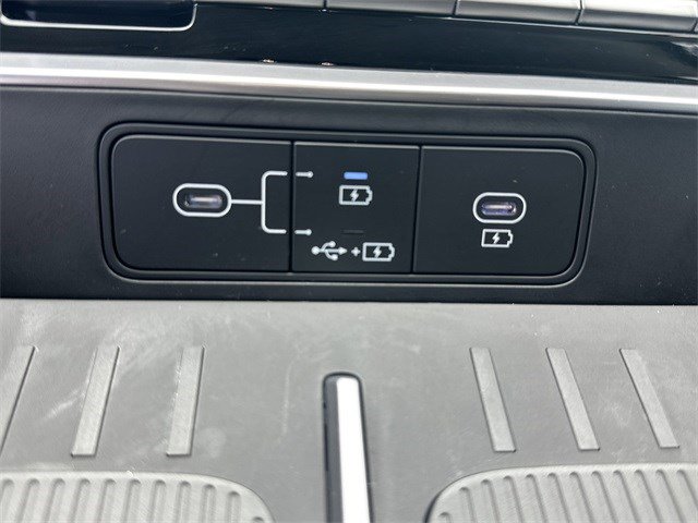 2025 Hyundai Santa Fe SE photo 30