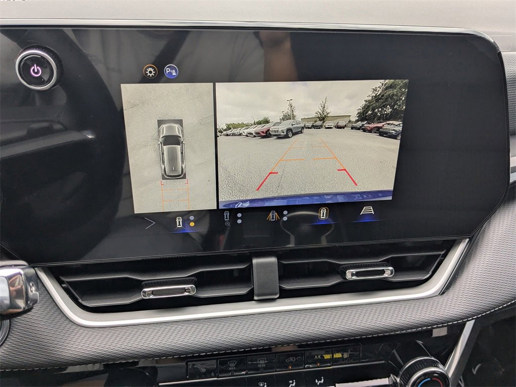 2026 Chevrolet Equinox LT photo 17