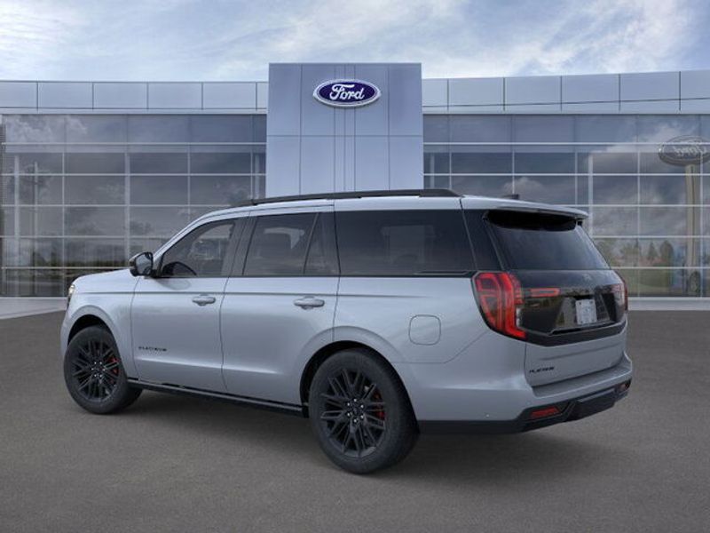 2025 Ford Expedition Platinum photo 2