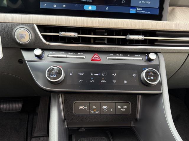 2025 Hyundai Sonata Hybrid SEL photo 18