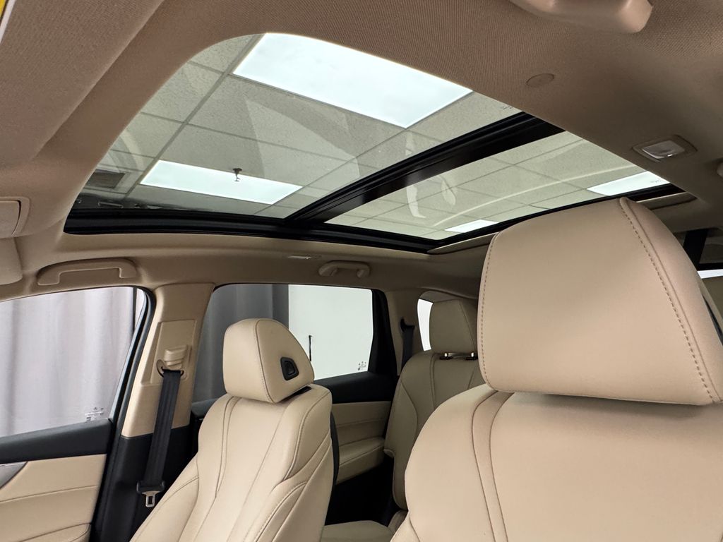 2023 Acura MDX SH-AWD photo 28