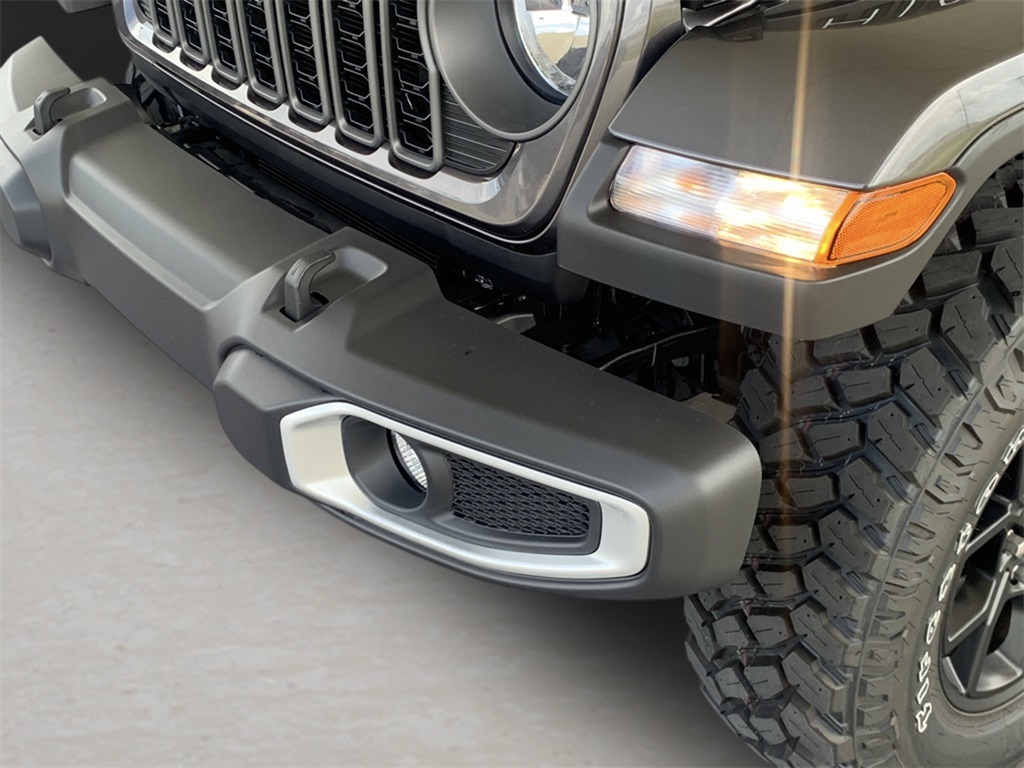 2025 Jeep Gladiator Sport photo 14