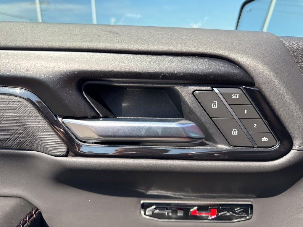 2026 Gmc Sierra 1500 AT4X photo 11