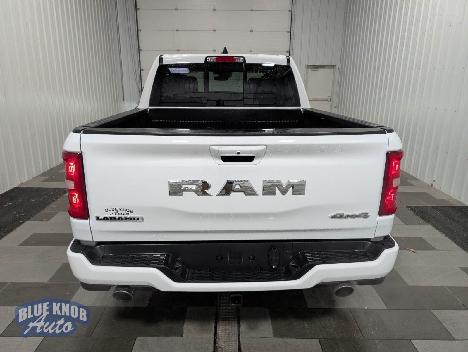 2025 Ram 1500 Laramie photo 4