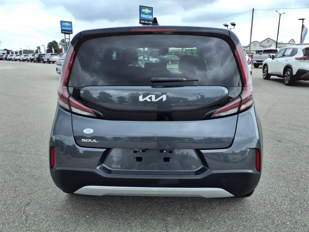 2023 Kia Soul LX photo 4