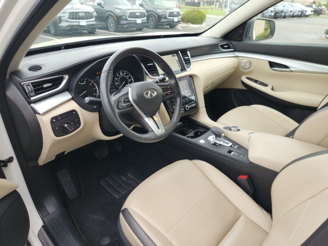 2022 Infiniti QX50 Essential photo 12