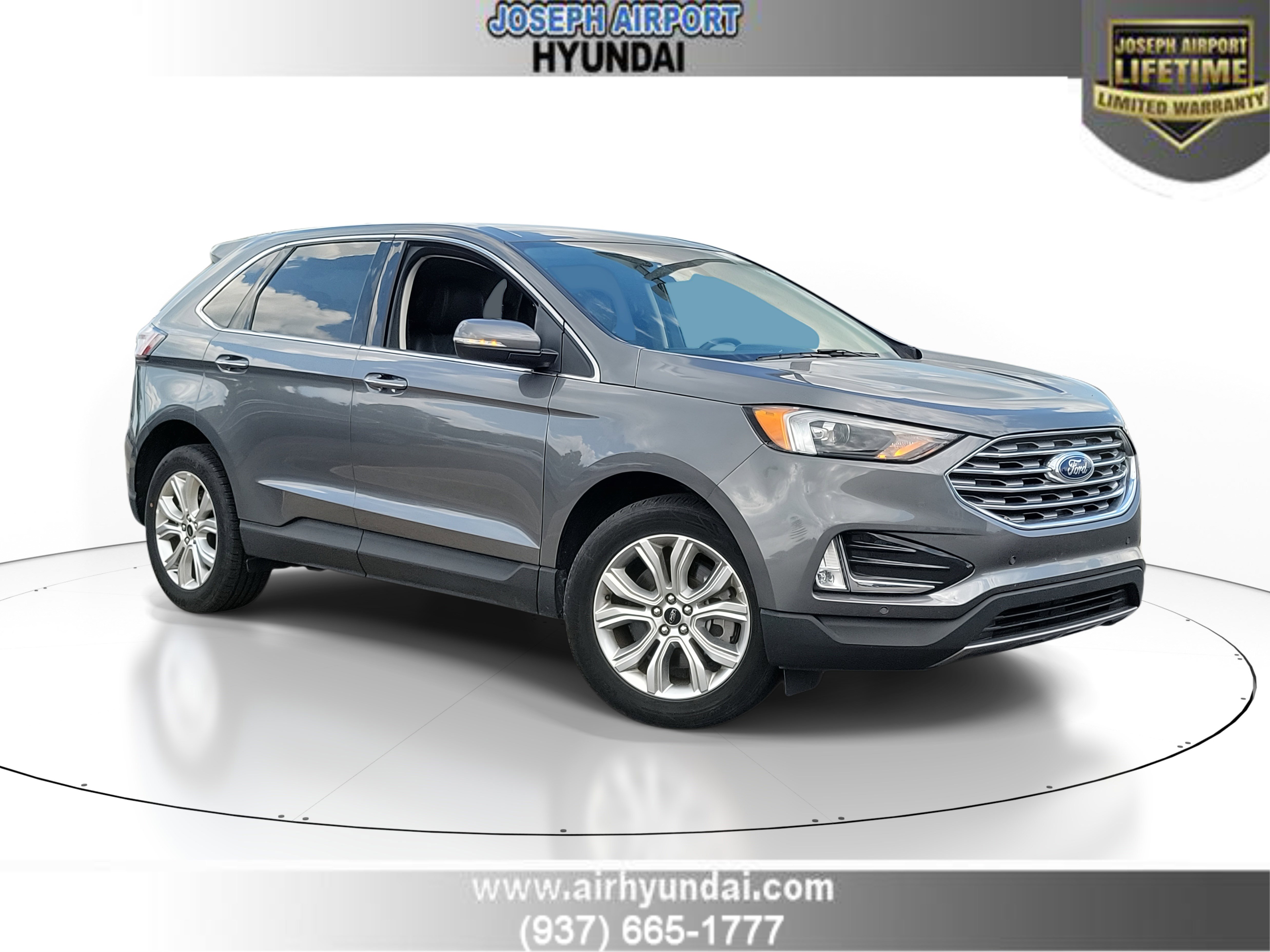 2024 Ford Edge Titanium's photo