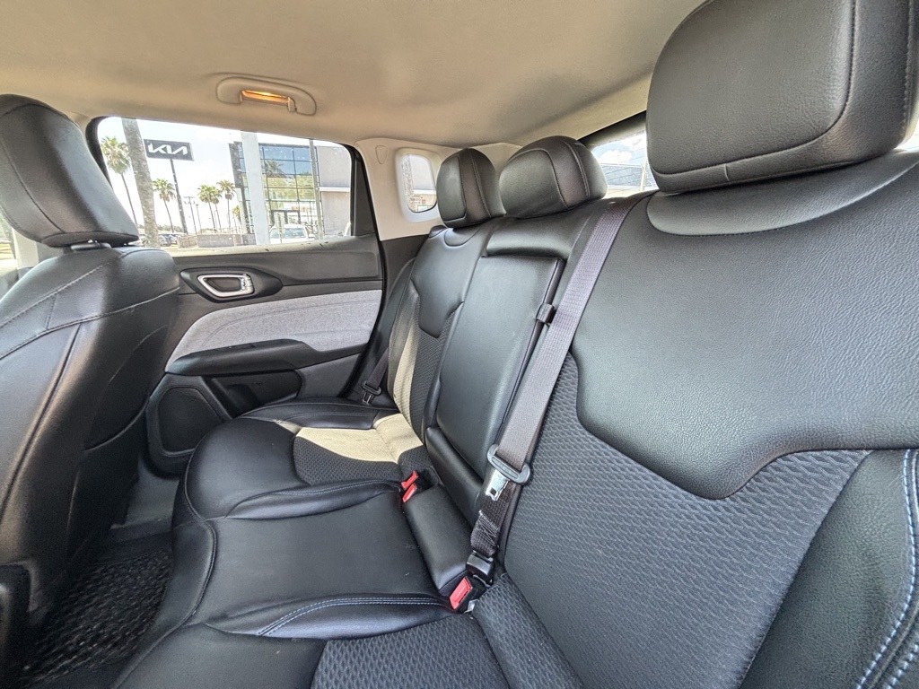 2022 Jeep Compass Latitude photo 11