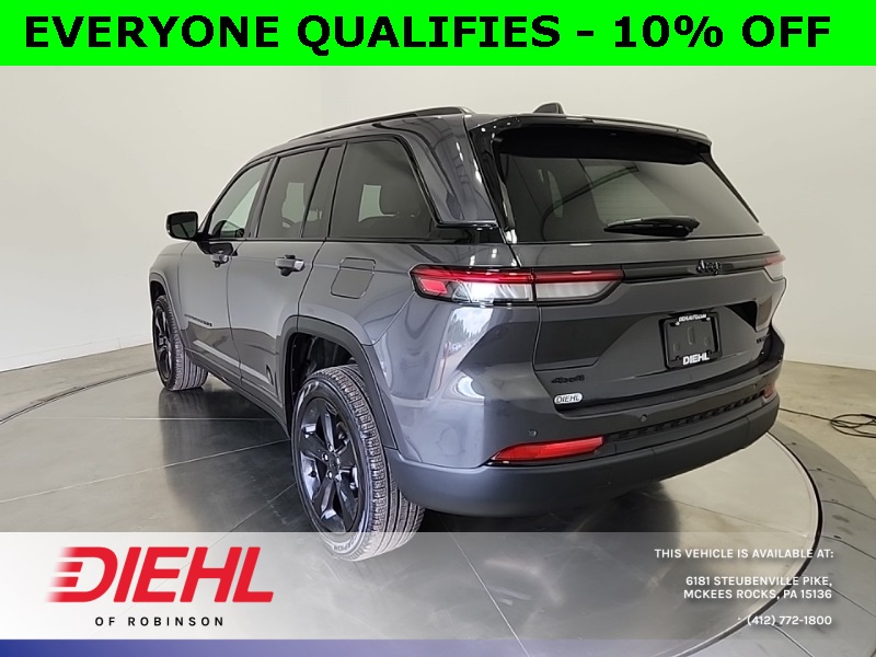 2025 Jeep Grand Cherokee Limited photo 4