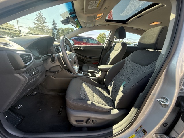 2018 Hyundai Ioniq SEL photo 13