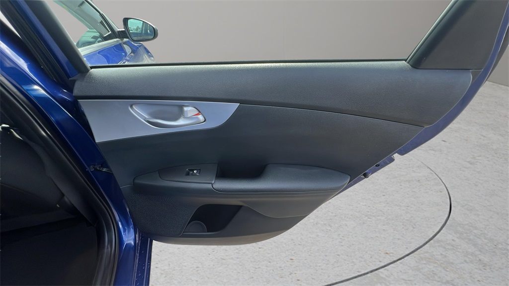 2022 Kia Forte LXS photo 27