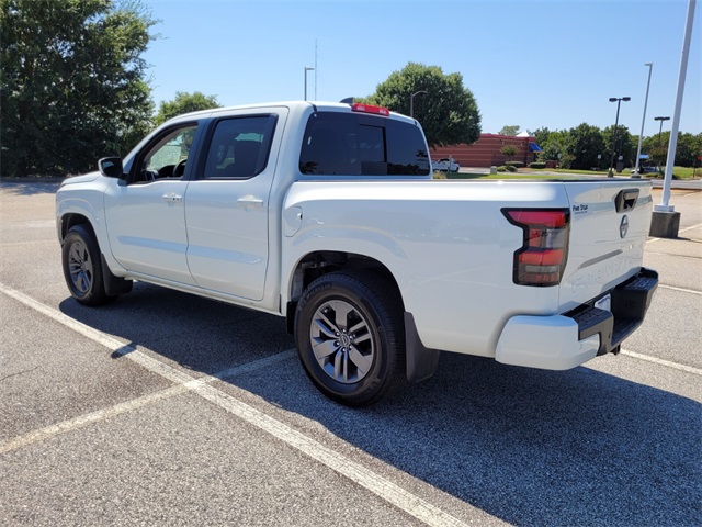 2025 Nissan Frontier SV photo 9
