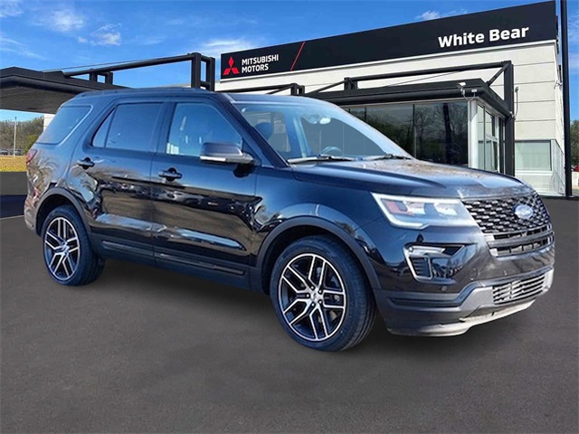 2019 Ford Explorer Sport's photo