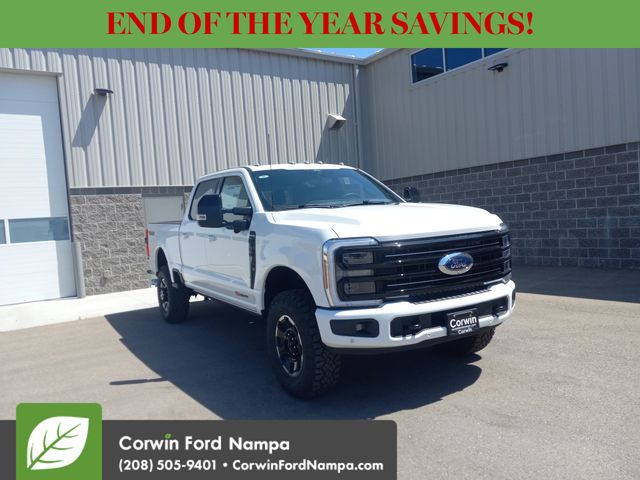 2025 Ford F-350 Super Duty Platinum's photo