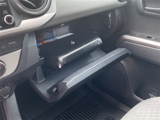 2023 Toyota Tacoma SR5 photo 28