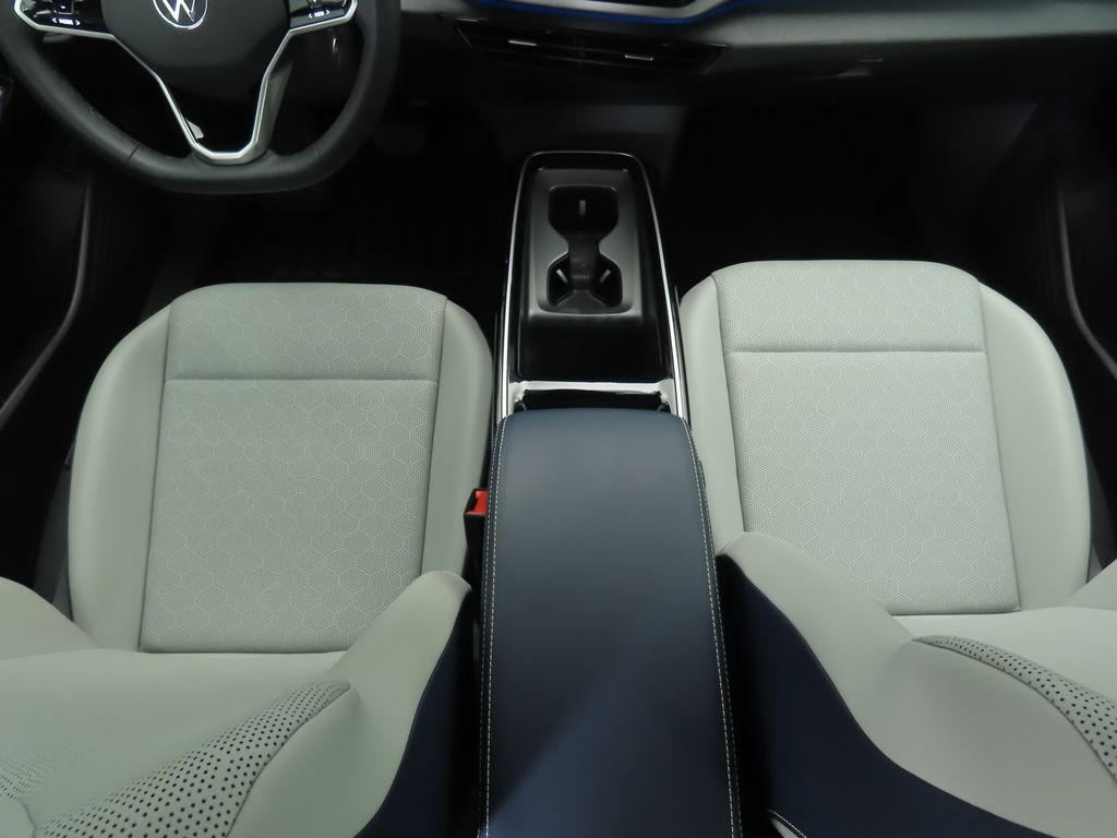 2024 Volkswagen ID.4 S photo 17