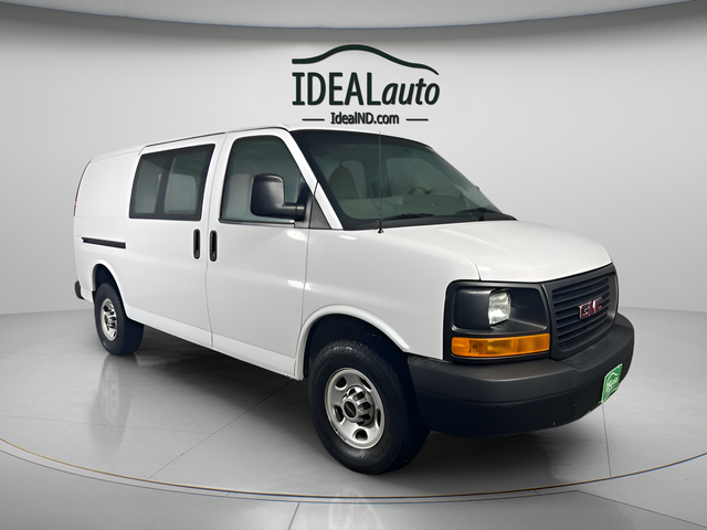 2015 GMC Savana Cargo Work Van's photo