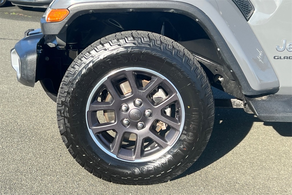 2022 Jeep Gladiator Overland photo 9