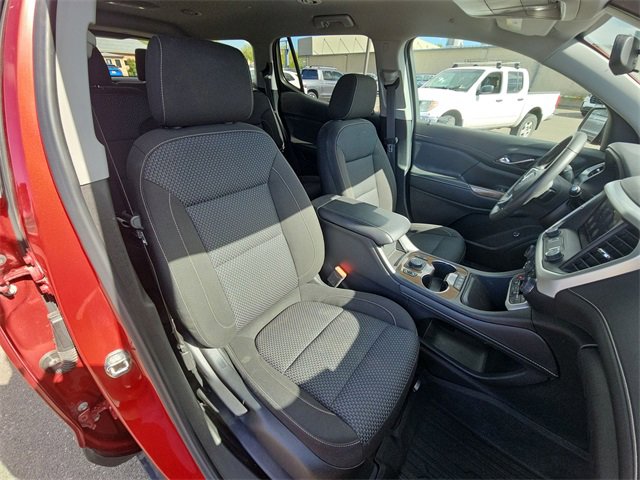 2022 Gmc Acadia SLE photo 3