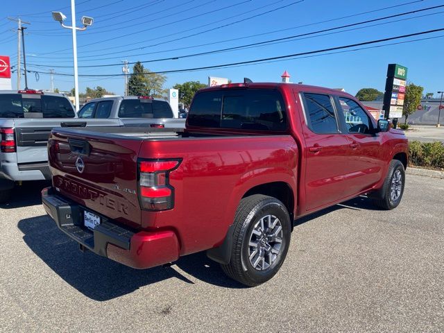 2024 Nissan Frontier SL photo 3