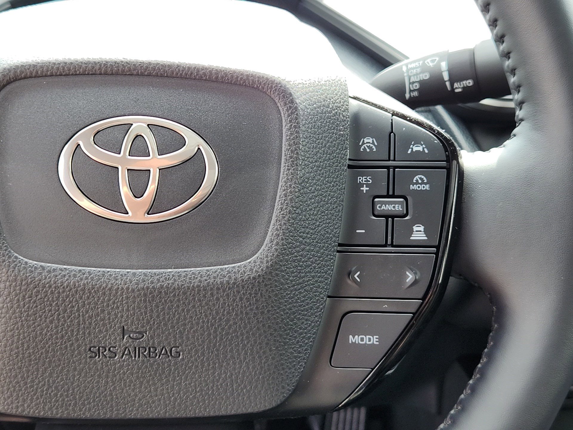 2025 Toyota Prius Limited photo 18