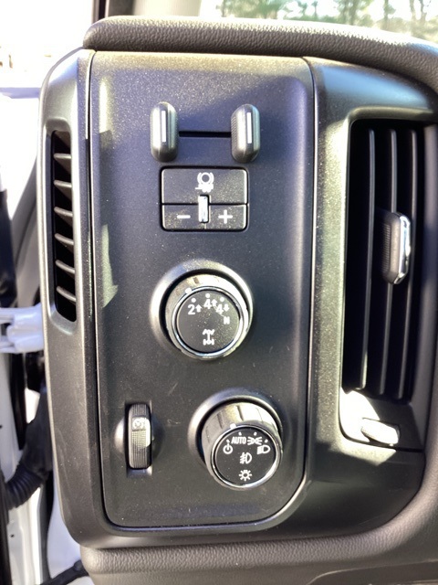 2024 Chevrolet Silverado 6500HD Work Truck photo 3