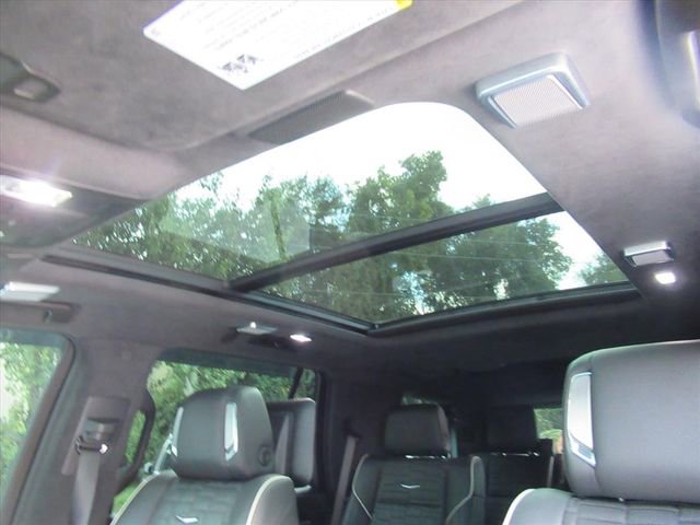 2023 Cadillac Escalade photo 29