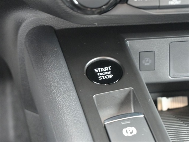 2026 Nissan Kicks SV photo 28