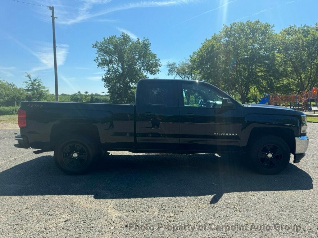 2018 Chevrolet Silverado 1500 photo 2