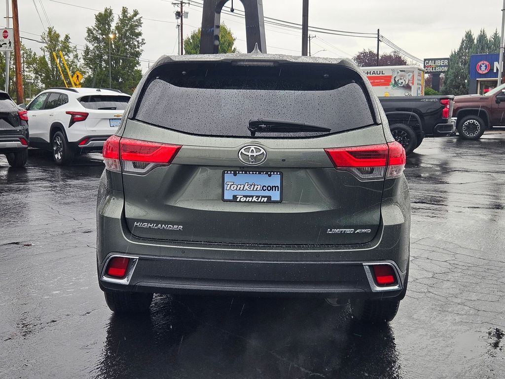 2019 Toyota Highlander Limited photo 3