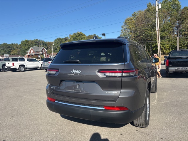 2025 Jeep Grand Cherokee Laredo X photo 2