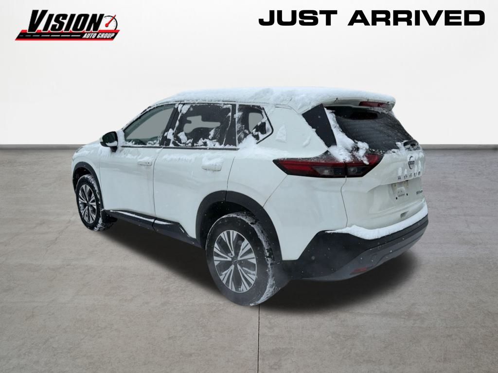 2023 Nissan Rogue SV photo 3