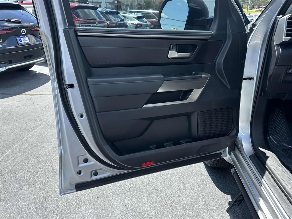 2022 Toyota Tundra SR5 photo 5
