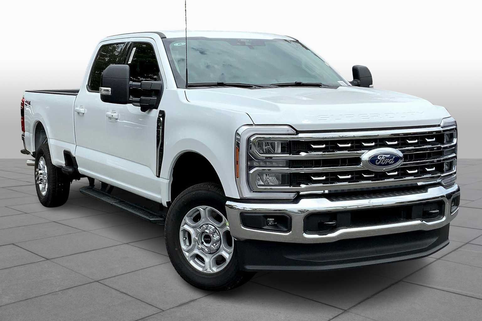 2026 Ford F-250 XLT photo 2