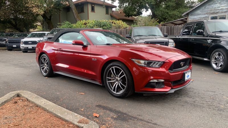 2016 Ford Mustang GT Premium Convertible photo 3