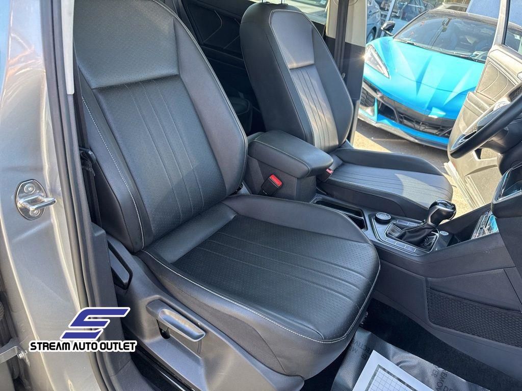2023 Volkswagen Tiguan SE photo 27