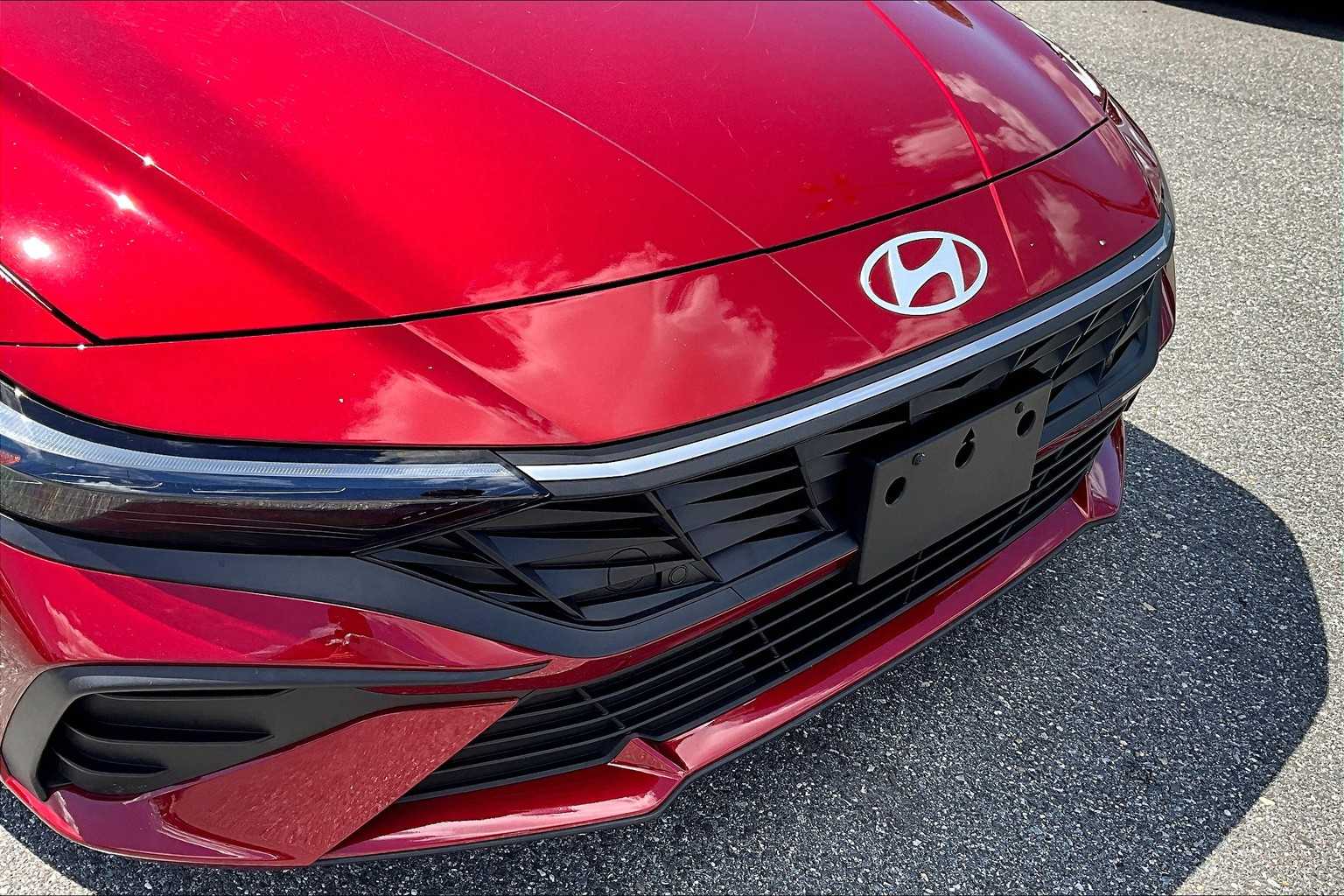 2024 Hyundai Elantra SEL photo 28