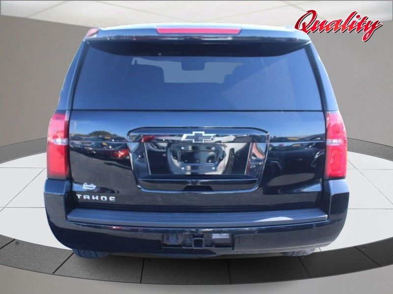 2018 Chevrolet Tahoe LT photo 4