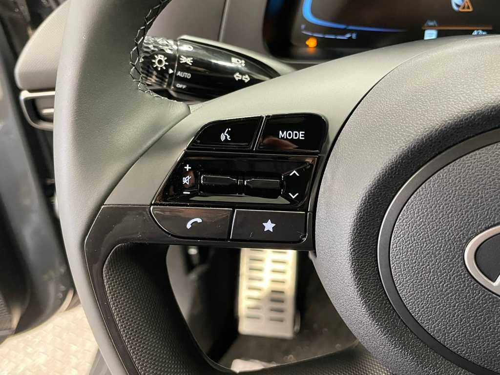 2025 Hyundai Elantra SEL Sport photo 21