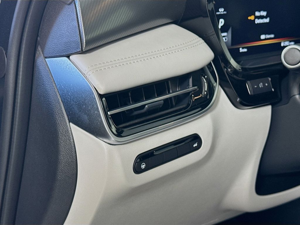 2026 Infiniti QX60 Luxe photo 10