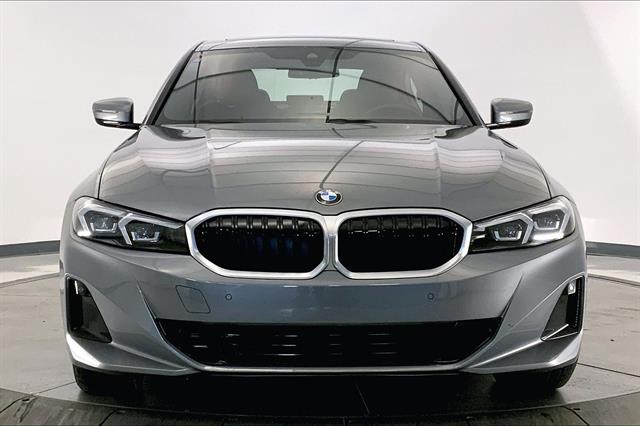 2023 Bmw 330i xDrive photo 2